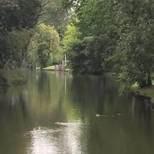 Meet your Posher, Nada